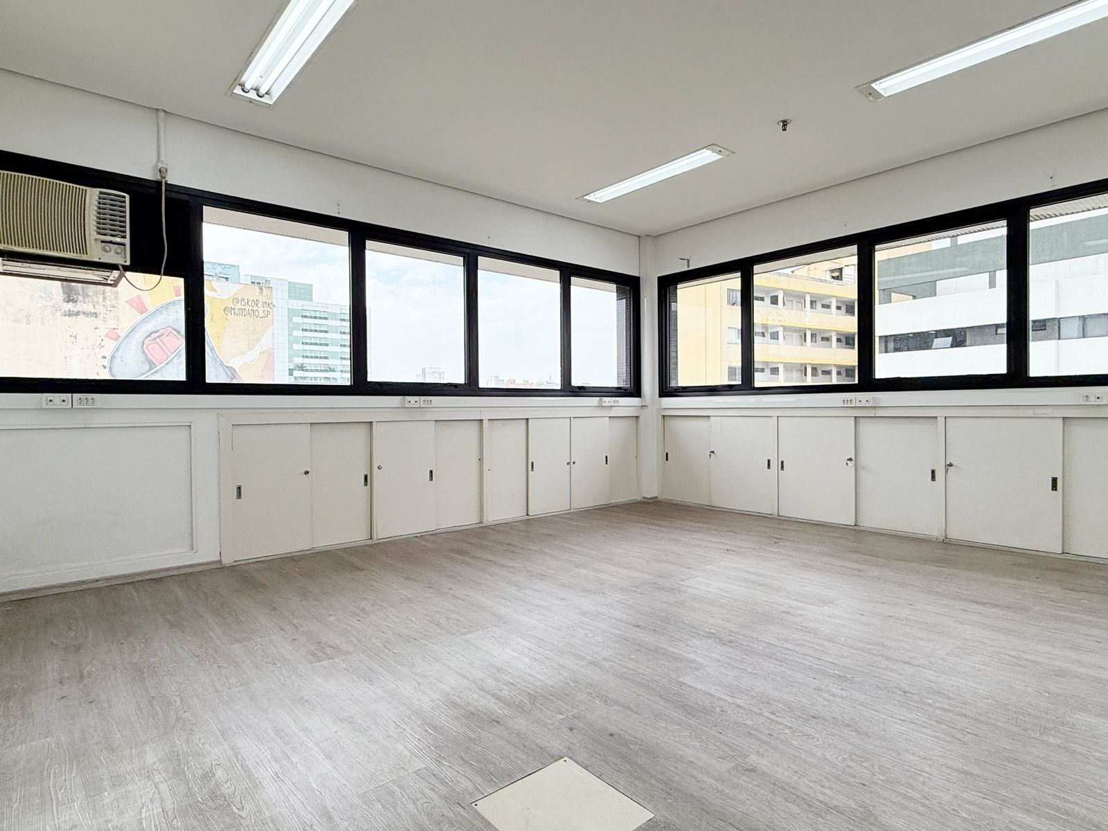 WhatsApp Image 2025-10-23 at 14.54.10 (3)