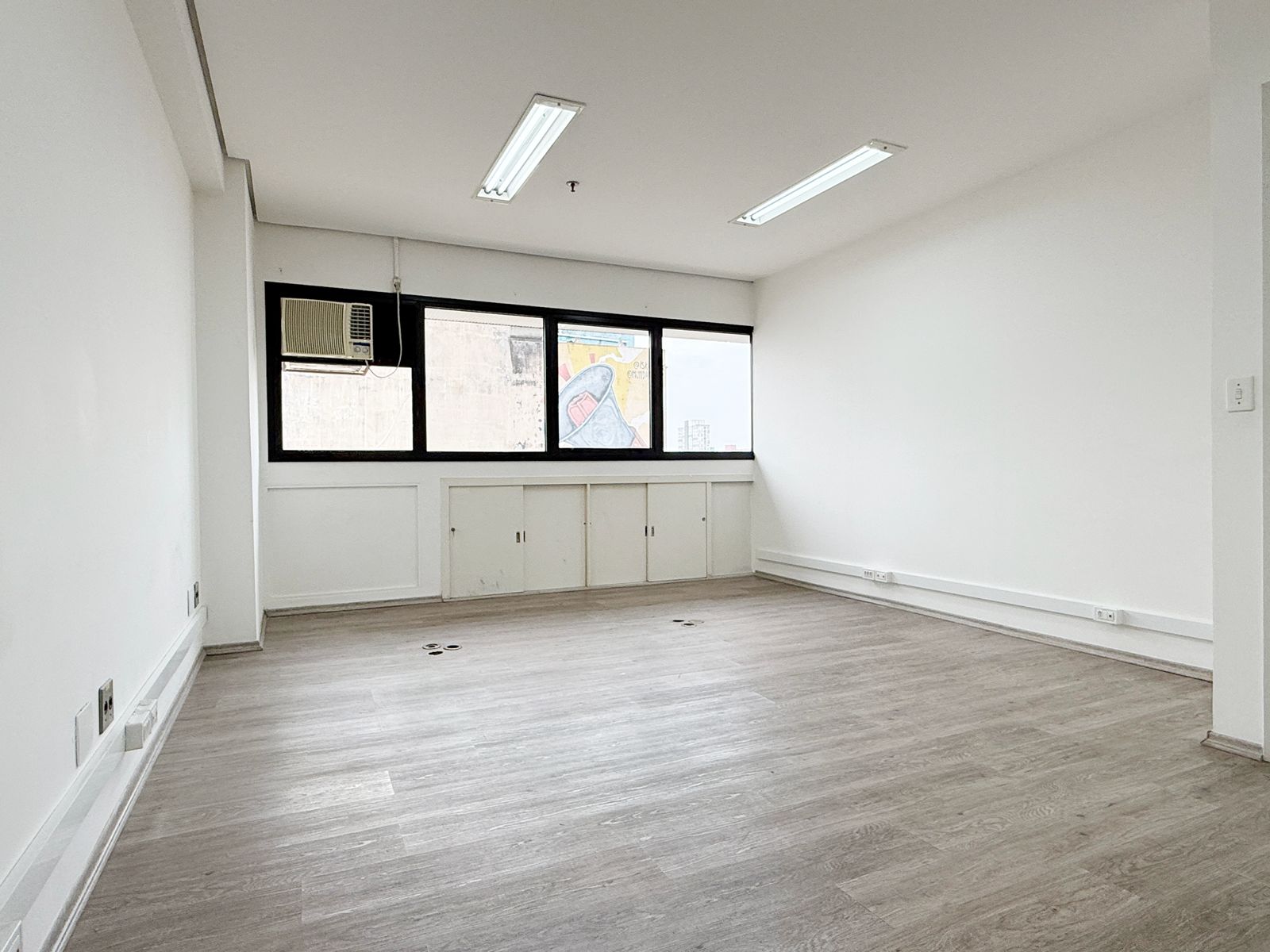 WhatsApp Image 2025-10-23 at 14.54.10 (4)